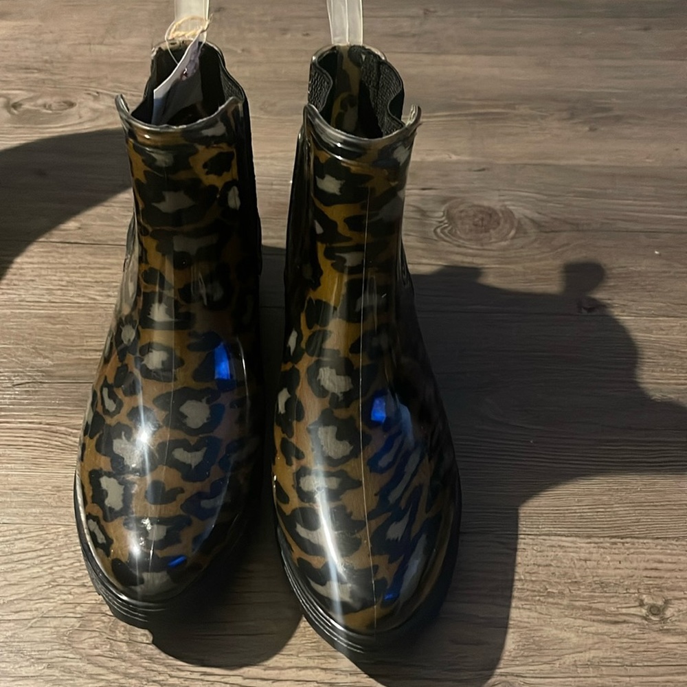 Rain boots